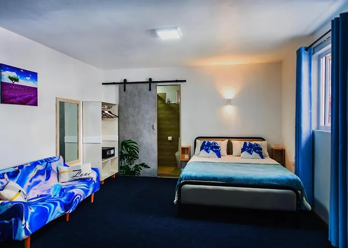 C-View Apartments